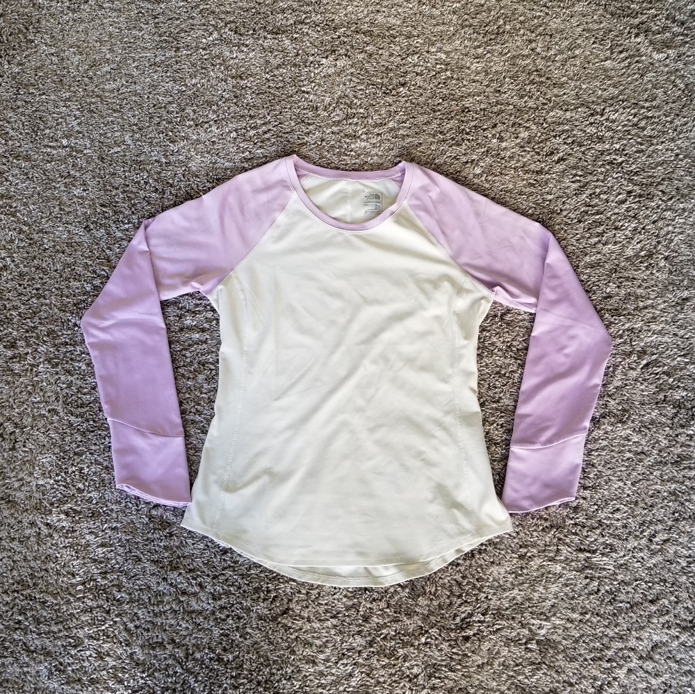 NORTH FACE ATHLETIC TOP
